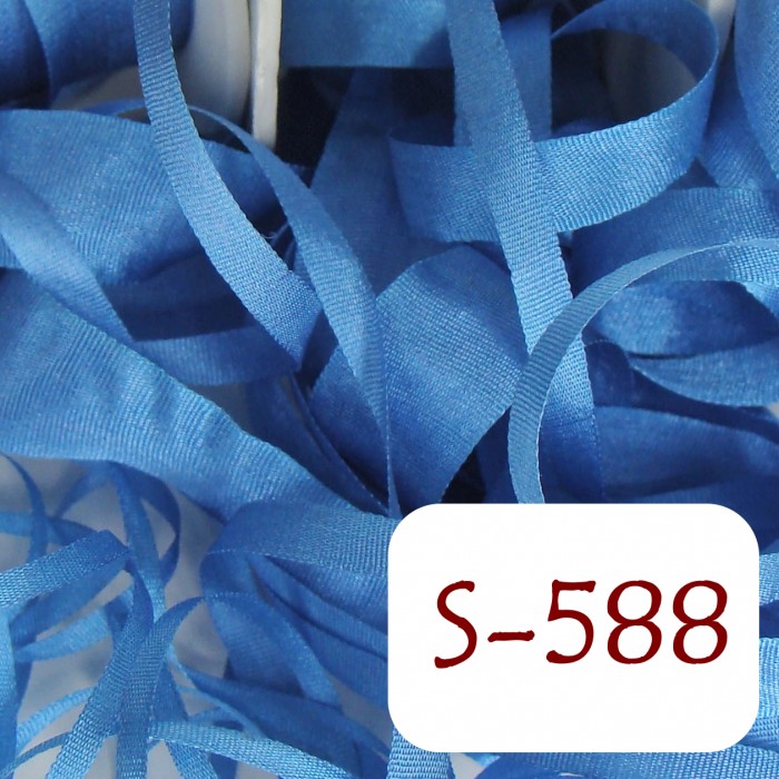 4 mm silk ribbon - S-588 Cornflower Blue